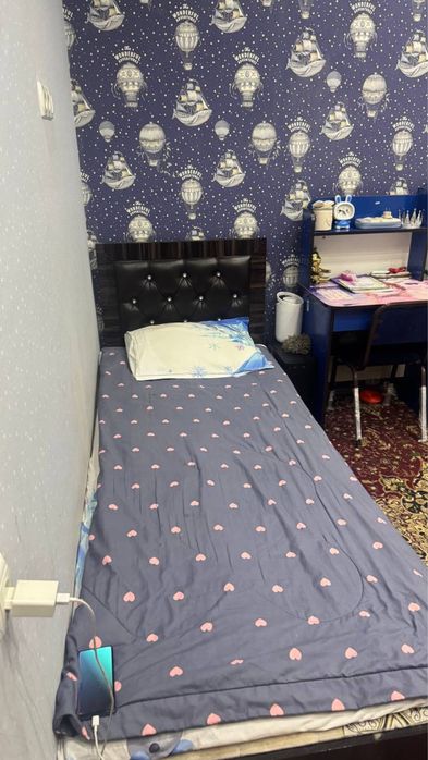 **Два отдельных детских дивана**