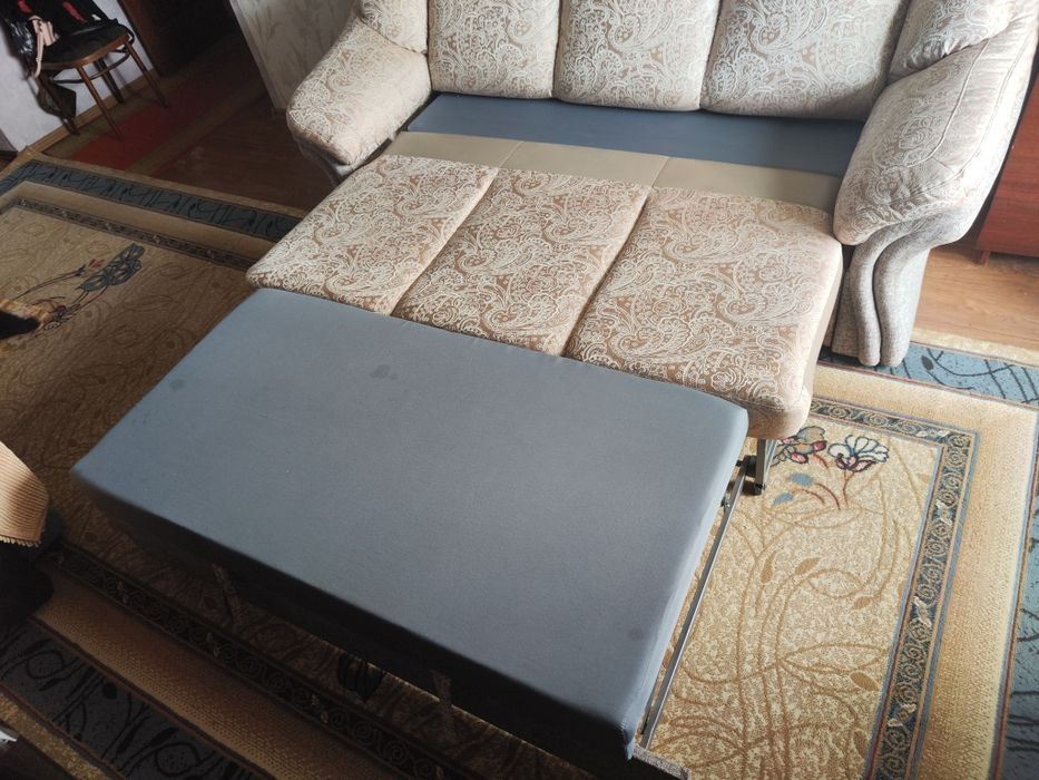 Продам диван 666