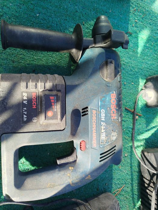 Перфоратора винтоверт а и зарядните работят но батериите не държат