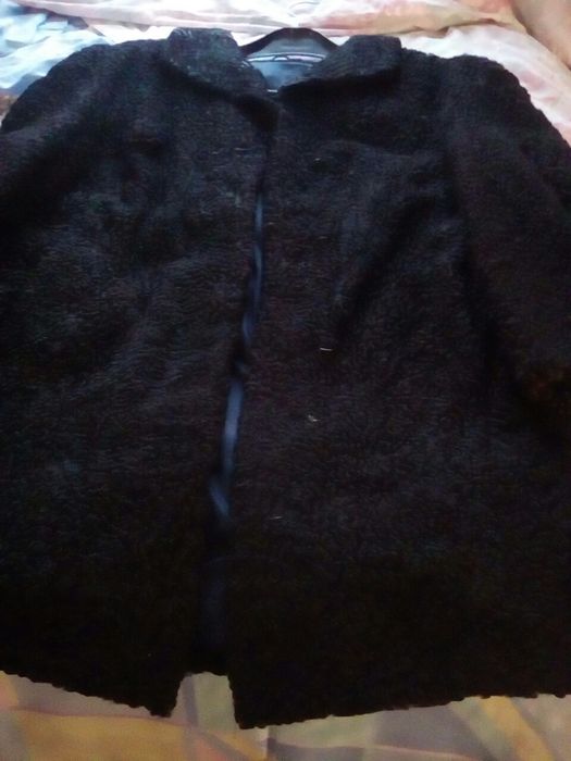 Haina de blana naturala (Astrahan) Karakul neagra masura 44