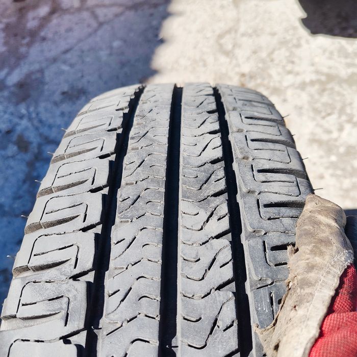 225/75/16 CP MICHELIN