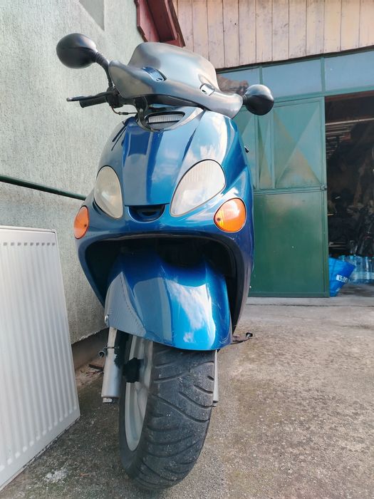 Vând scuter Yamaha de 125 cmc