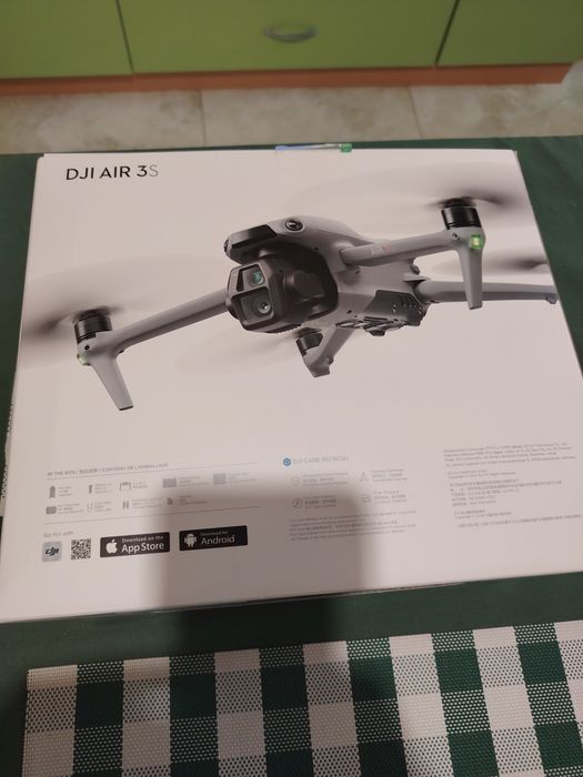 ЧИСТО НОВ ДроН  DJI Air 3S Fly More Combo (DJI RC 2) + ГАРАНЦИЯ ТЕХНОПОЛИС до 08.2027 г
