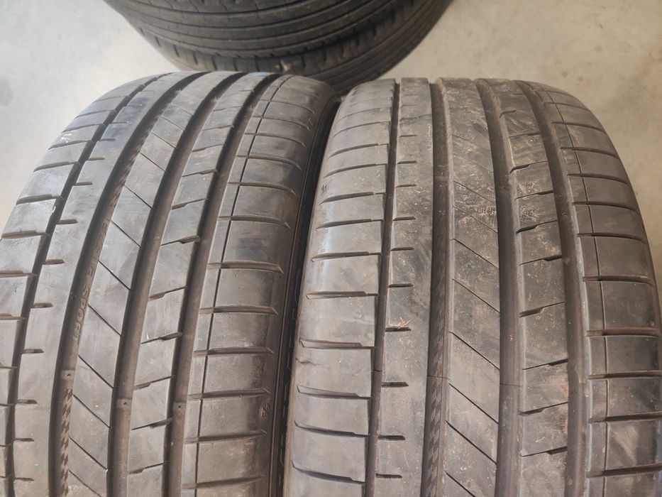 2бр.летни гуми 235/40/19 Kumho