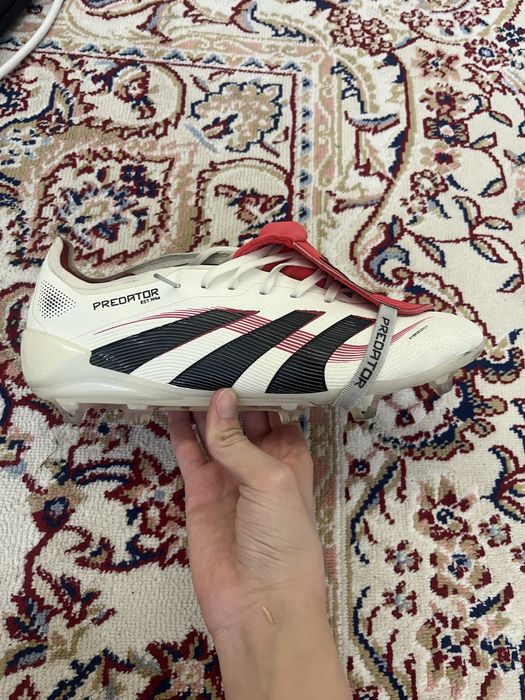 Продаю бутсы адидас