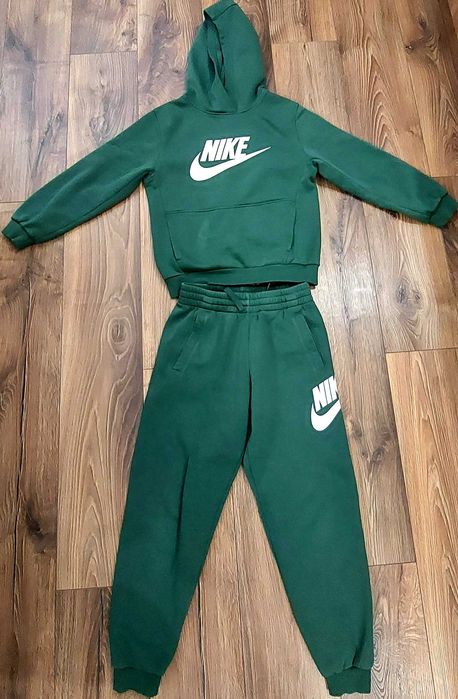 Комплект за момче на Nike, 158