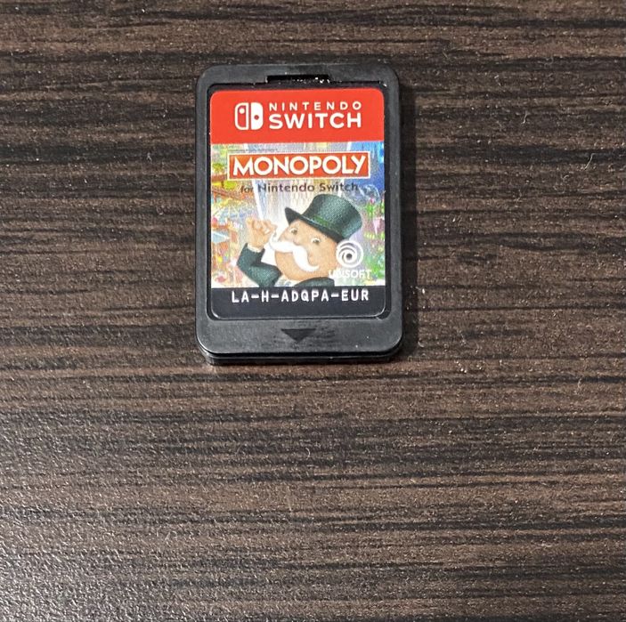 Nintendo Switch complet + multe accesorii, perfect functionale