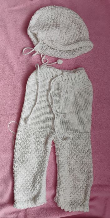 Бебешки плетен комплект
