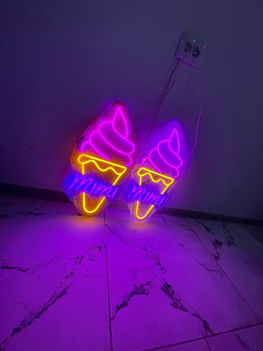 Arzon Narxda Tashqi reklama Xizmati Baner orakal bukva neon