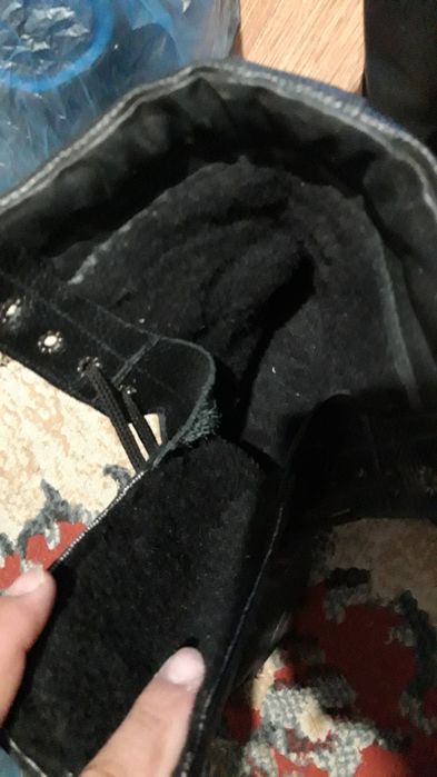 Продам мужские берцы зима