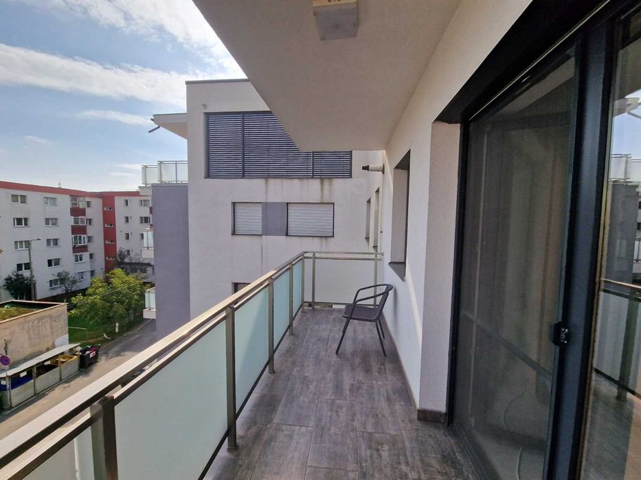 Chirie ap. 2 camere str. Bistriței