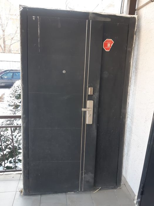 Продам дверь входной