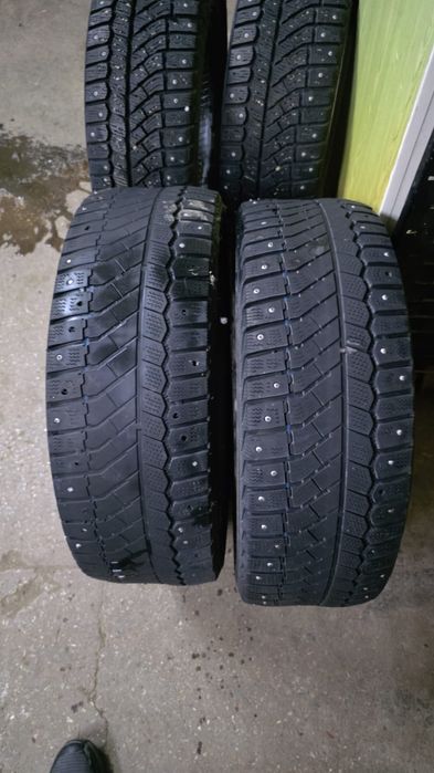 Продаю зимнюю резину