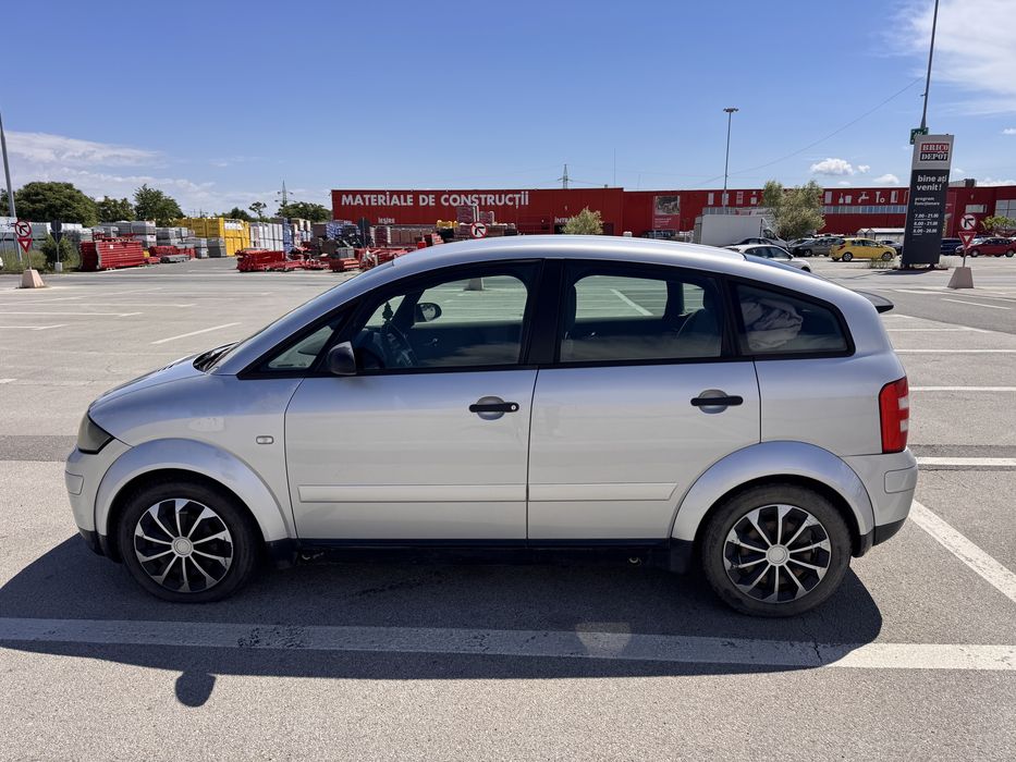 AUDI A2