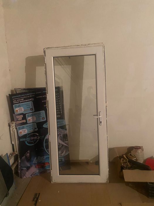 Окно 2 шт и дверь