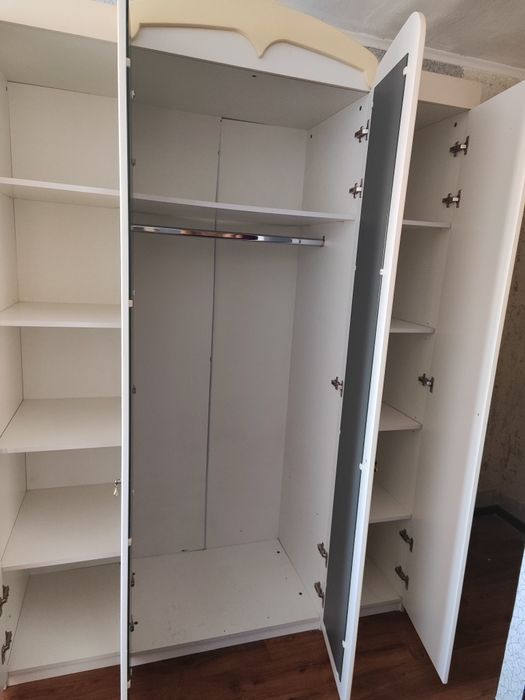 Спальный гарнитур