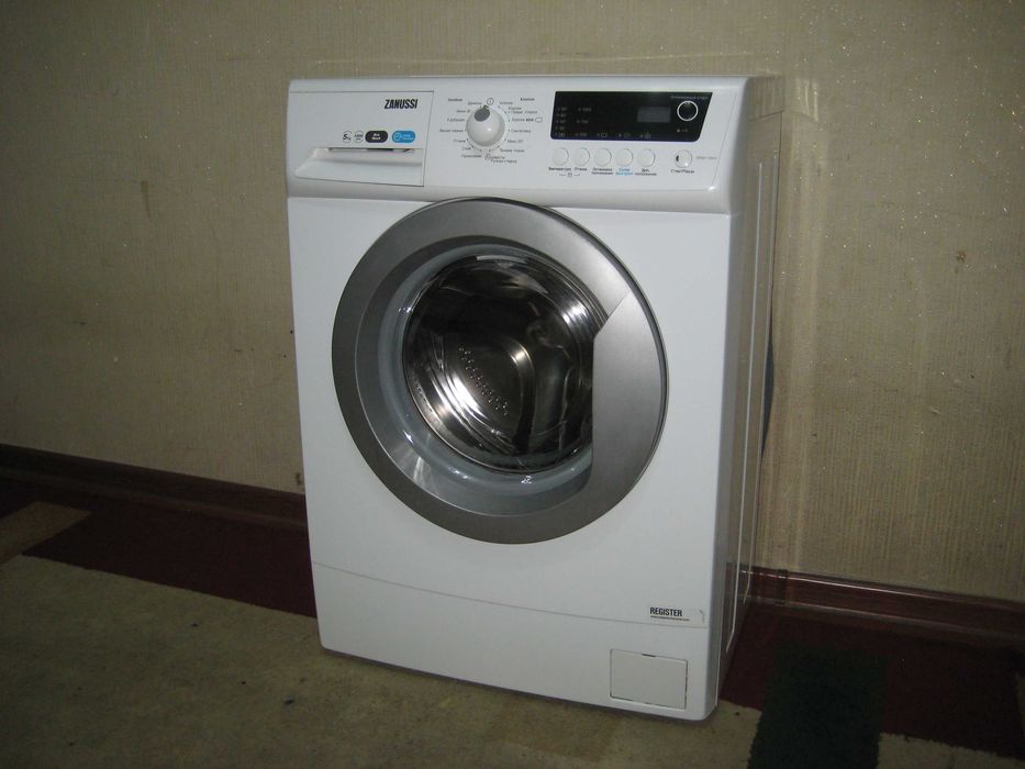Кир мошина ZANUSSI 5кг автомат зур ишлиди айби йук деярли янги холатда