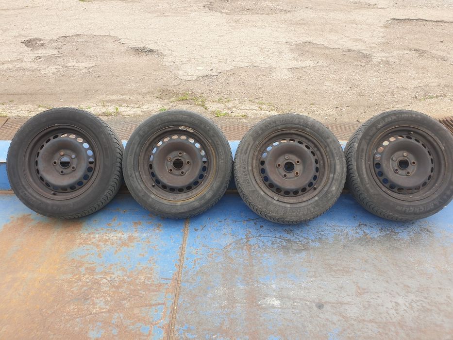 Гуми зимни с джанти