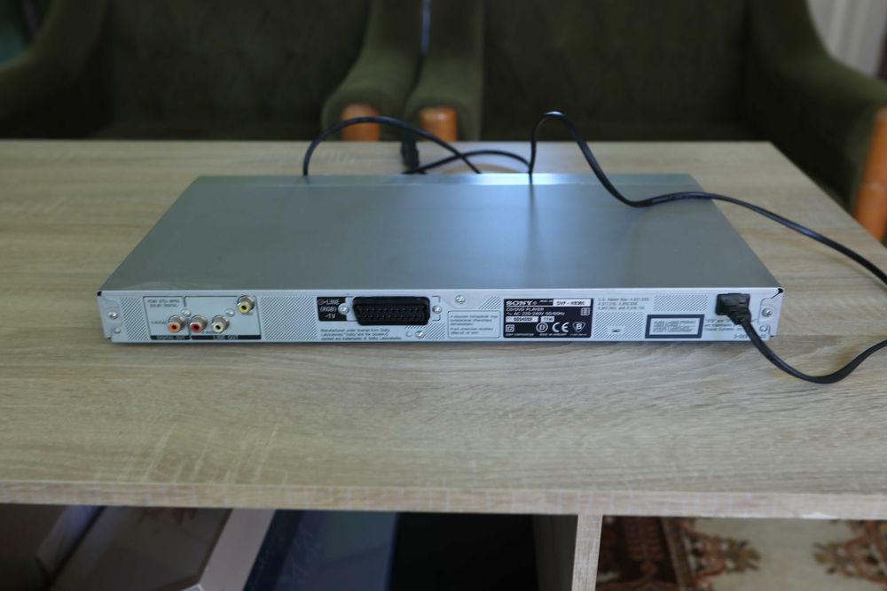 ДВД плеър - Sony