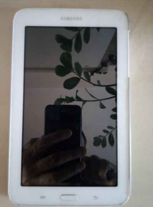 Планшет САМСУНГ.