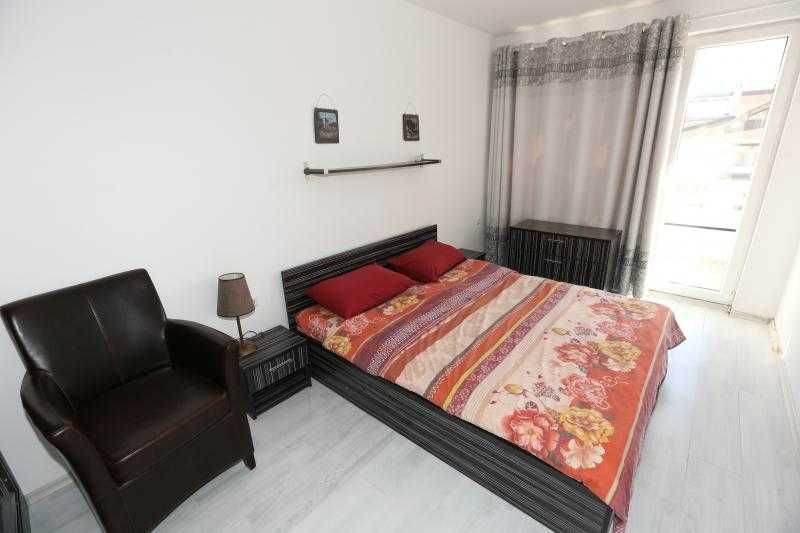 Дава се под наем Тристаен апартамент в Бургас, Лазур - 100 кв.м за 765 € - Снимка #5