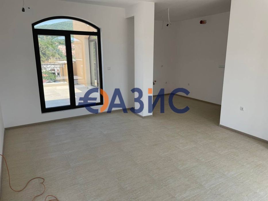 Продава се Четиристаен апартамент в к.к. Елените - 189 кв.м за 559 €/кв.м - Снимка #4