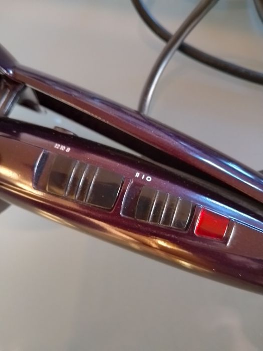 Преса-маша за коса Babylis Curl Secret