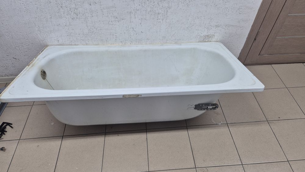 Продается ванна бу
