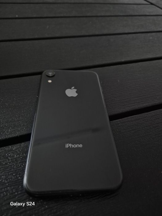 iPhone XR 64gb 74%