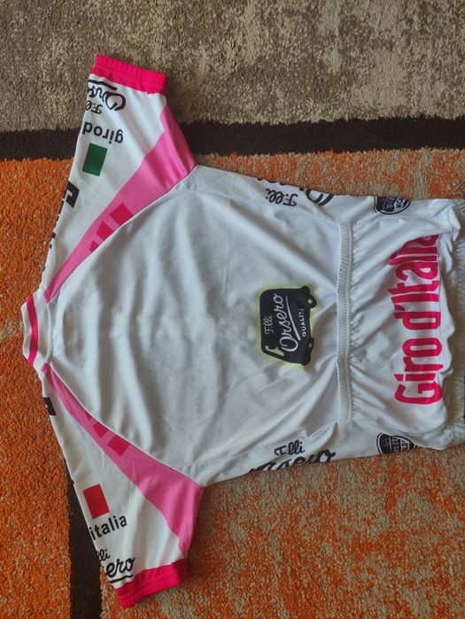 Джърсита Castelli (XL) и Santini "Giro d'Italia"  (S)