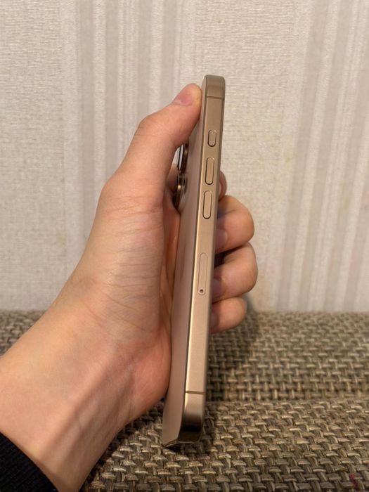 Iphone 16 Pro Gold 128  Айфон 16 про 128