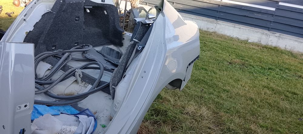 Aripa spate skoda octavia 3 hatchback ( limuzina )