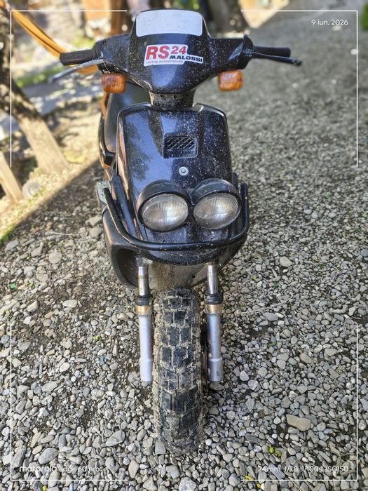 Vând scuter Yamaha 100
