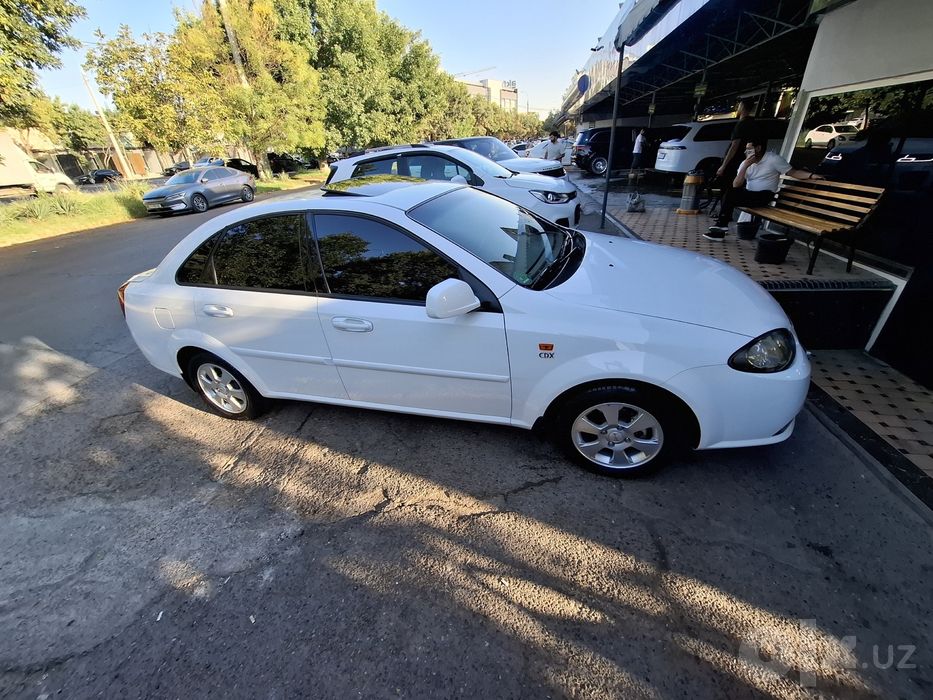 Продаю chevrolet Jentra avtomat