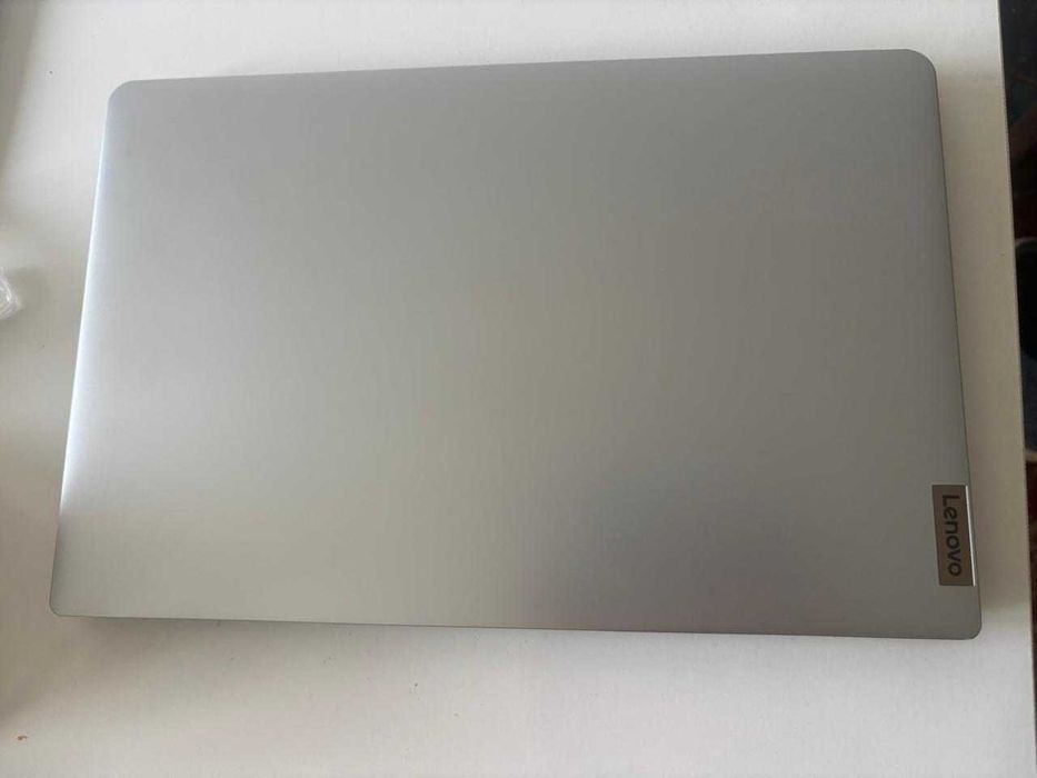 Ноутбук Lenovo _