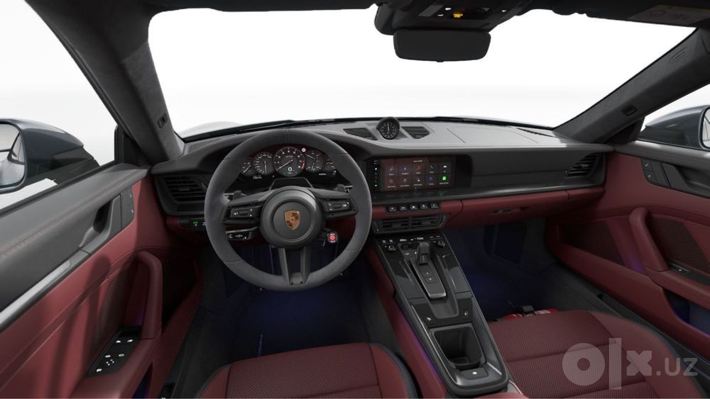 PORSCHE 911 Carrera 4 GTS