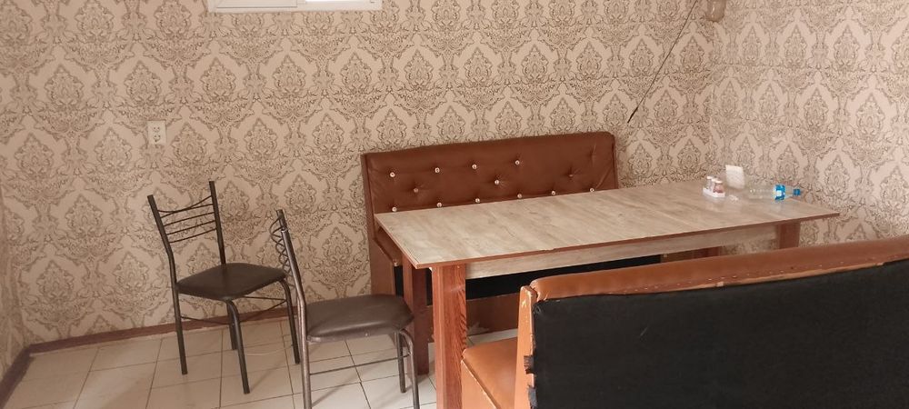 Зарафшонда 12 45 олдидаги Журабобо  кафеси сотилади ёки арендага берил