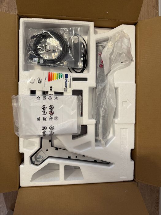 Monitor Gaming 27’’ LG UltraGear 27GR93U UHD(3840x2160), 144hz