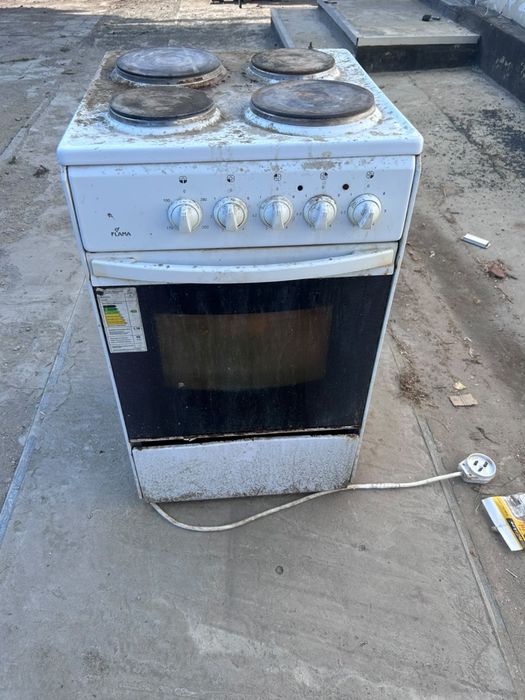 Электроплита продам