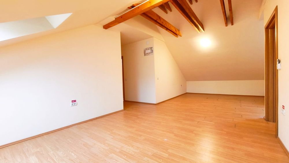 Casa de locuit/spatiu pentru birouri, Subcetate