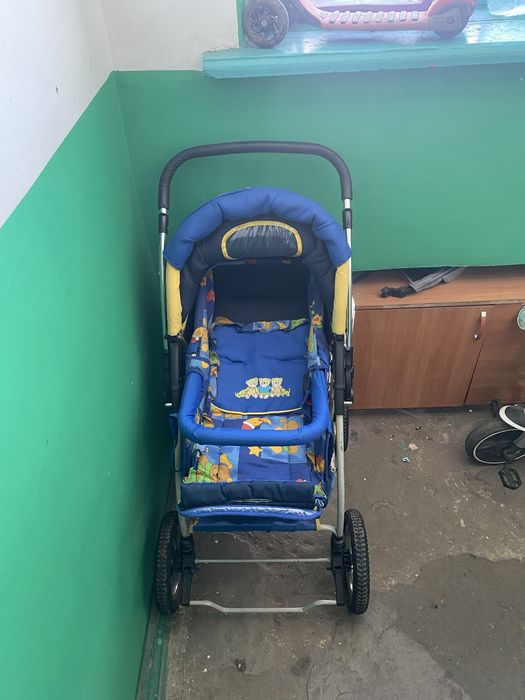 Продам коляску 5000