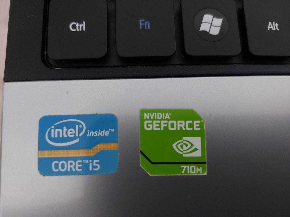 Vand laptop Acer Aspire E1-571G