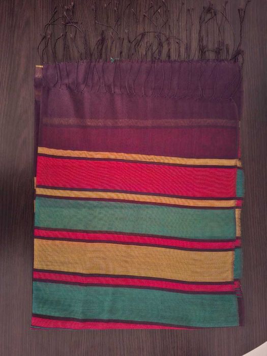 Женский тонкий шарф