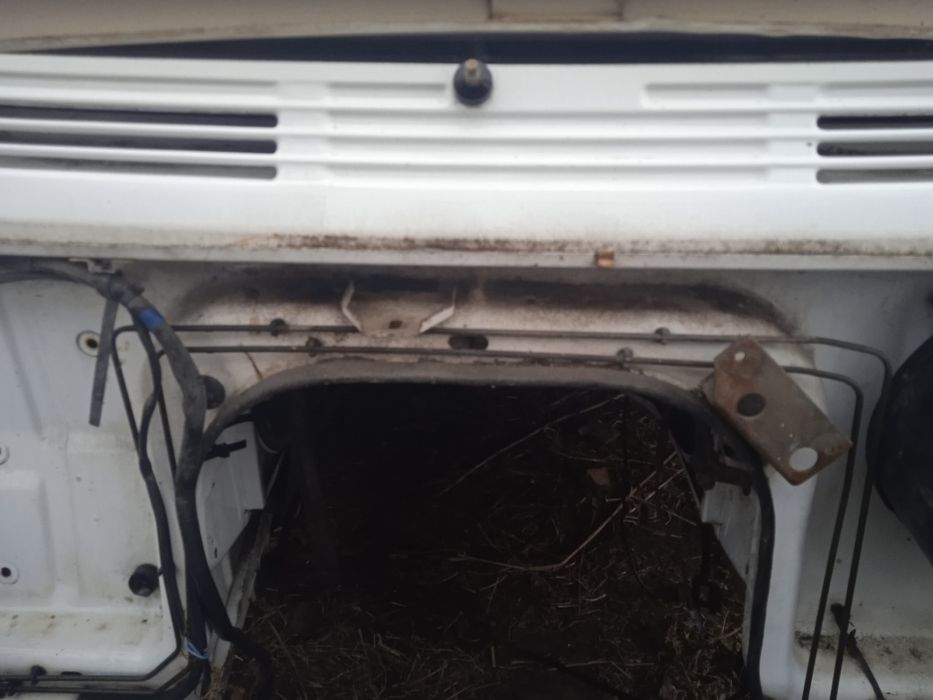 Продам кузов Мерседес 210д