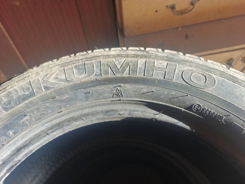 Продам зимние шины