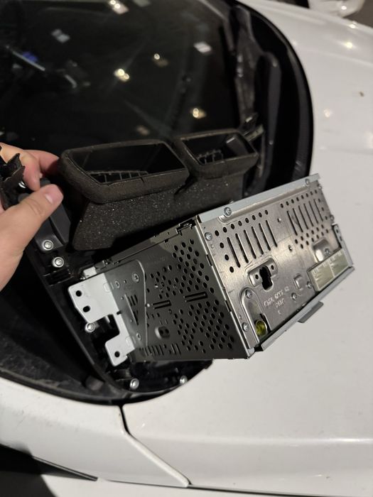 Продам автомагнитолу акцент солярис