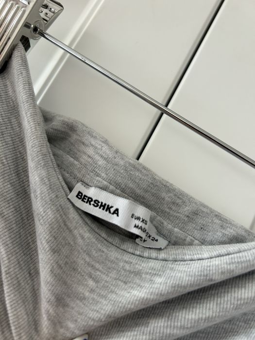Къса рокля от Bershka