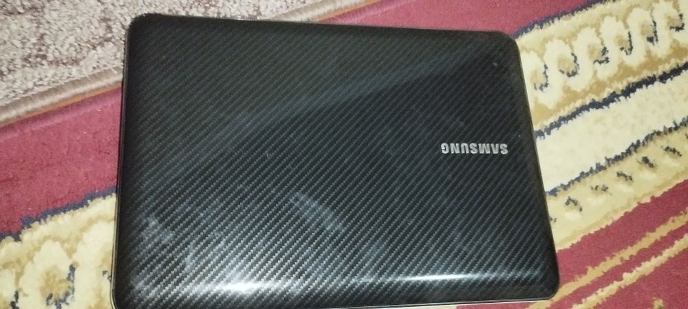 Samsung netbook xolati zo'r