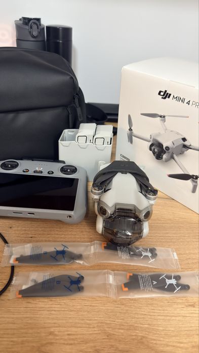Dji mini 4 pro fly more combo plus ( RC 2 )