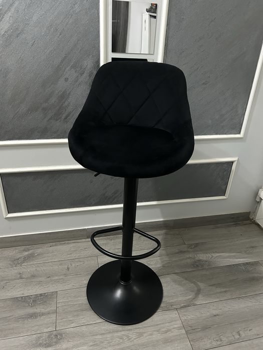 Vand scaune de bar